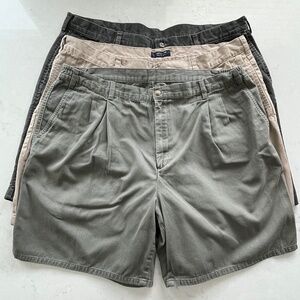 3 Shorts Size 42
